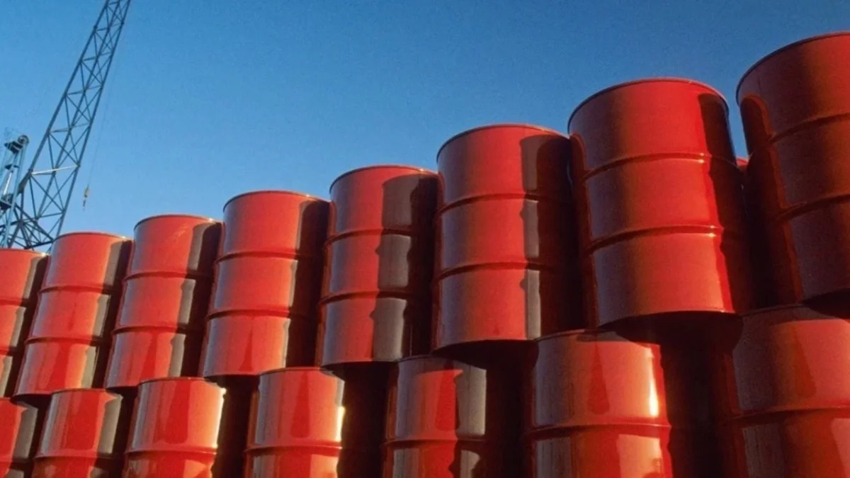 Küresel Enerji Krizine Tarihi Müdahale: IEA 400 Milyon Varil Petrolü Piyasaya Sürüyor